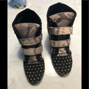 Be&D wedge sneaker